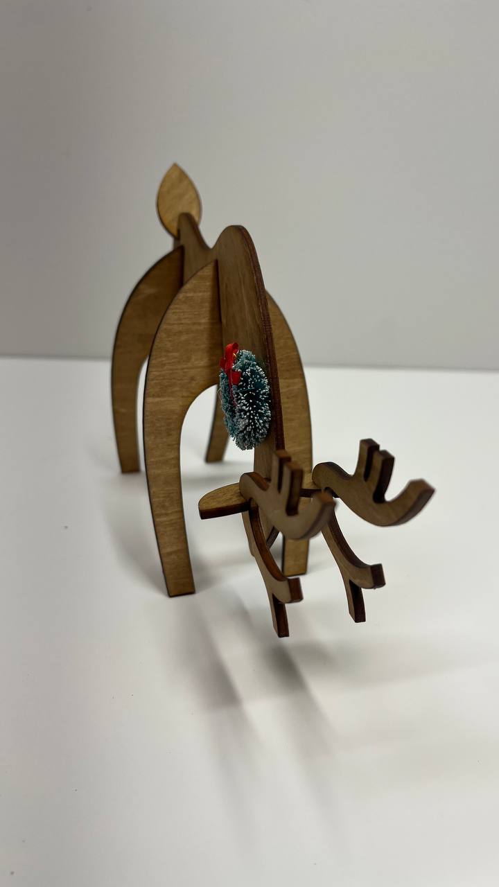 Wood Reindeer Decor β Standing & Grazing Reindeer with Wreath β Rustic Christmas Decoration