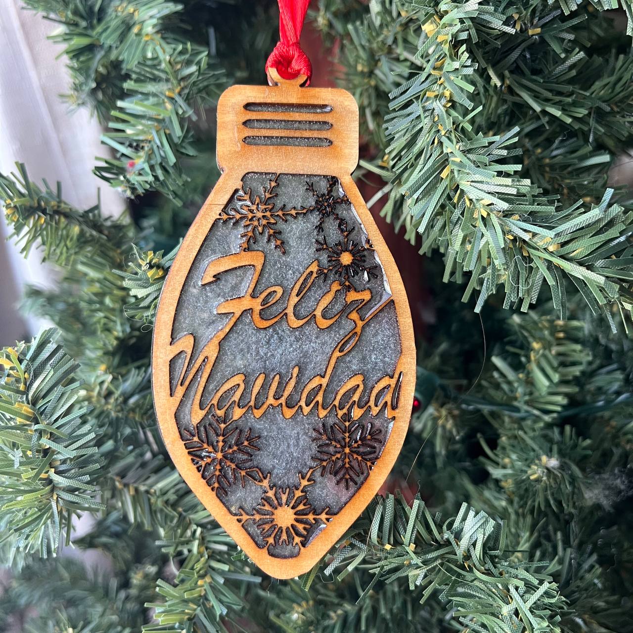 Wood & Resin Christmas Ornament Set – Bundle of 5 Holiday Light Bulbs | Peace, Rejoice, Noel, Feliz Navidad, Merry Christmas | Rustic Farmhouse Tree Decor