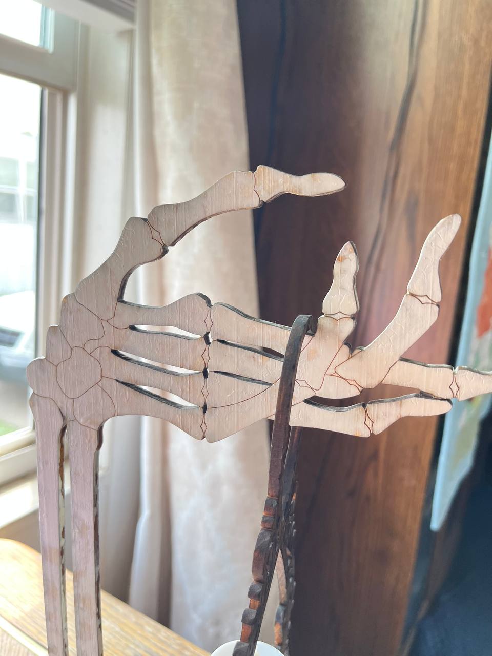 Halloween Skeleton Hand Candle Holder – Handcrafted Wooden Gothic Tea Light Stand – Rustic Spooky Tabletop Decor (13.5"x9")