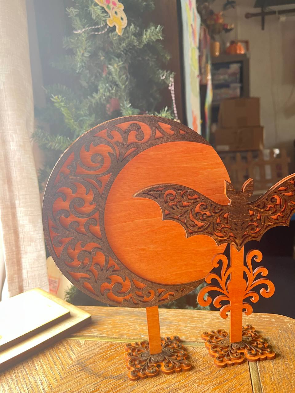 Handcrafted Halloween Moon & Bat Wood Decor Set β Layered Scrollwork Wooden Halloween Decorations β Rustic Autumn Tabletop Display