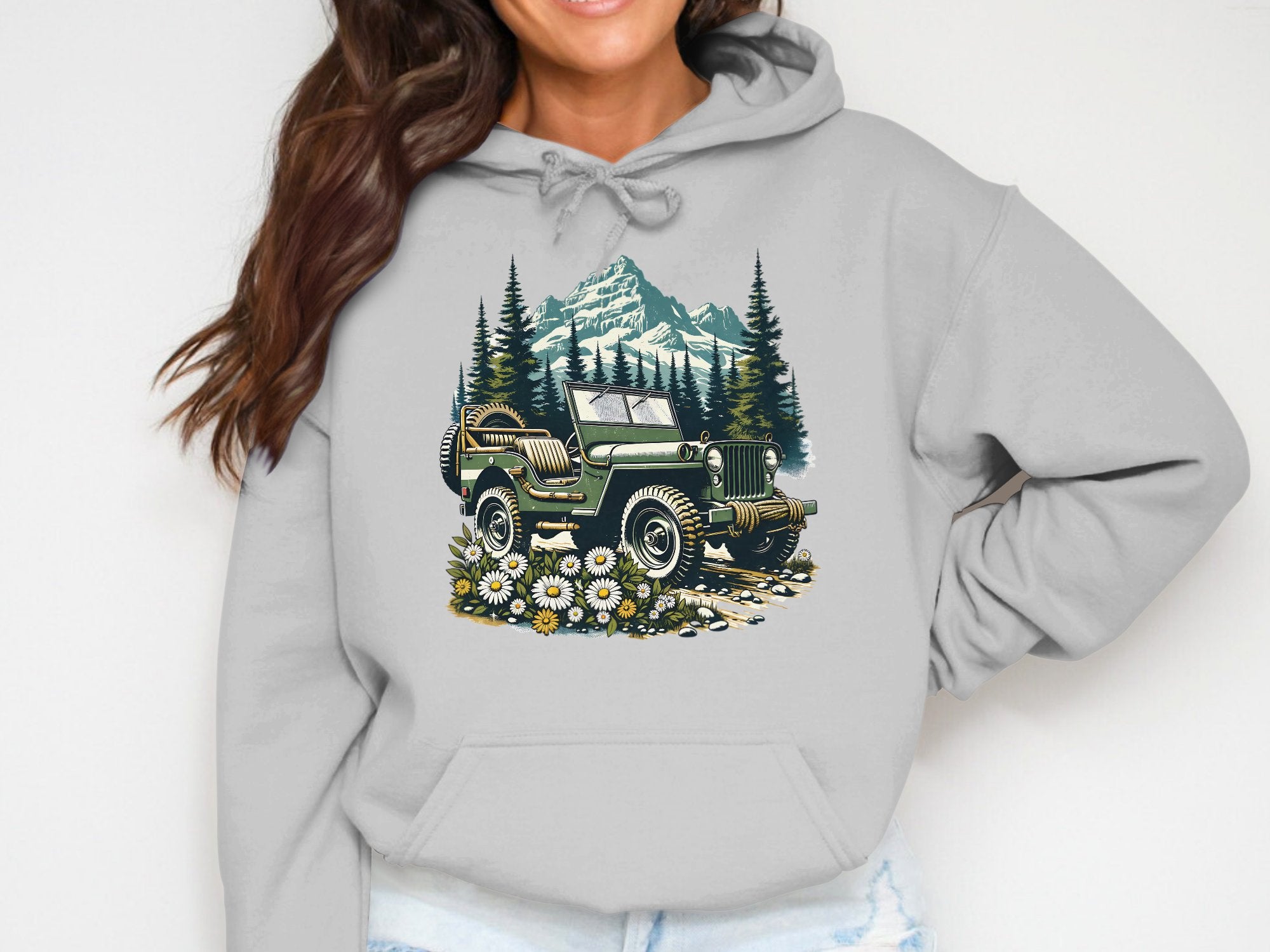Vintage Jeep Mountain Graphic Hoodie, Retro Off-Road Adventure Pullover, Nature Scenery Print Sweatshirt, Unisex Outdoor Apparel