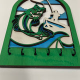 Rustic Fishing Key Holder – Hand-Painted Wooden Fisherman & Fish Wall Organizer with 6 Hooks