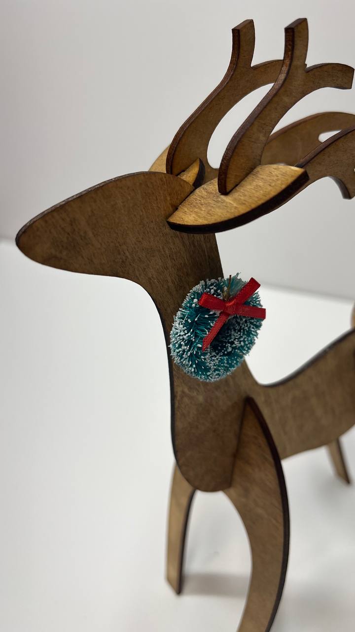 Wood Reindeer Decor – Standing & Grazing Reindeer with Wreath – Rustic Christmas Decoration