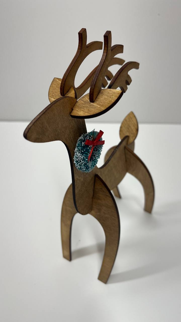 Wood Reindeer Decor – Standing & Grazing Reindeer with Wreath – Rustic Christmas Decoration