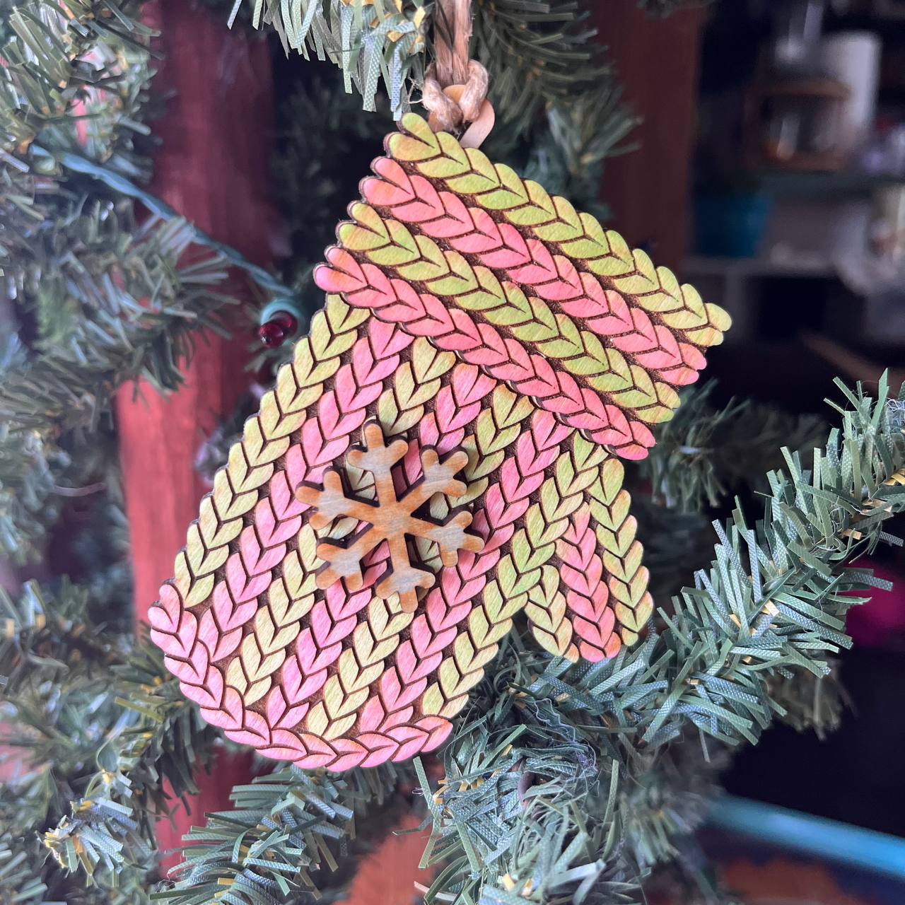 Knit Christmas Ornament Set – 4-Piece Rustic Wood Bundle (Hat, Sweater, Stocking & Mitten) – Cozy Farmhouse Holiday Tree Decor – Hand-Painted Wooden Ornaments