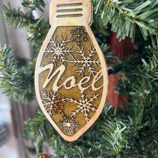 Wood & Resin Christmas Ornament Set – Bundle of 5 Holiday Light Bulbs | Peace, Rejoice, Noel, Feliz Navidad, Merry Christmas | Rustic Farmhouse Tree Decor