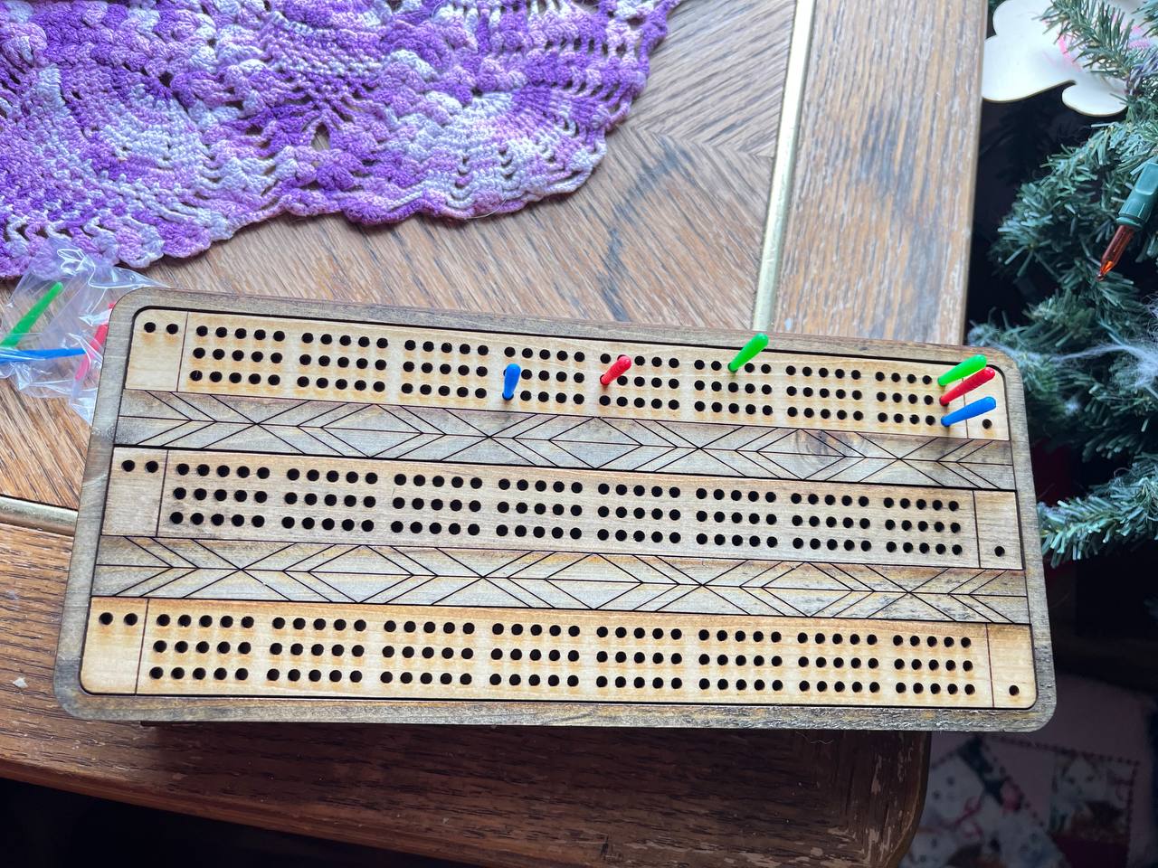 Handcrafted Wooden Cribbage Board with Storage – Pegs & Cards Included – Rustic Nesting-Lid Design (10.5"x4.5")